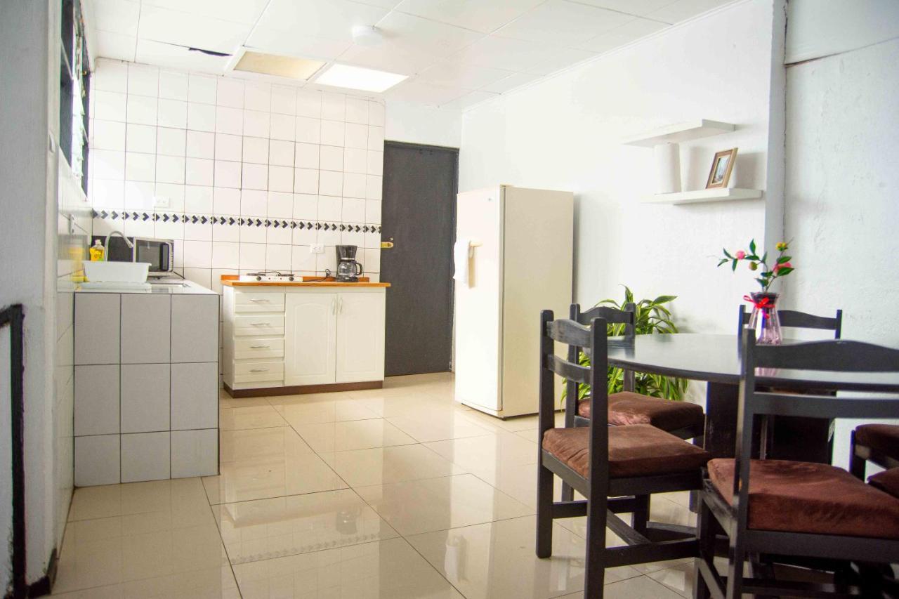 5 Min From The Airport - Perfect Stop Alajuela Exterior foto